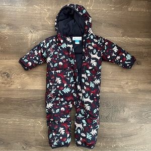 Columbia Infant Snuggly Bunny Snowsuit; Baby Snowsuit (size 12-18 months)